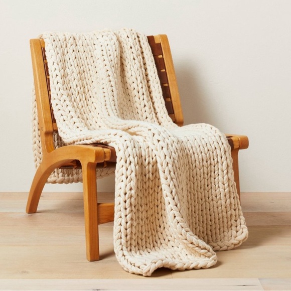 Casaluna Hand-Knit bed throw - Natural NWT - Picture 4 of 8